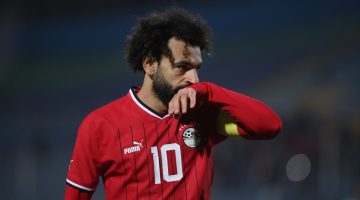 كواليس انقلاب لاعبي منتخب مصر على محمد صلاح بعد قراره بالعودة إلى ليفربول