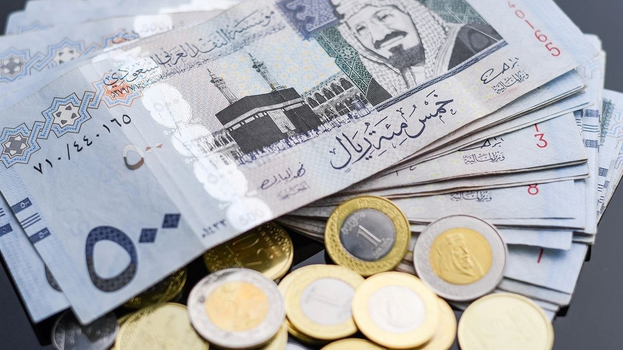 ثبات السعودي.. سعر الريال السعودي مقابل الجنيه المصري اليوم الثلاثاء 12/11/2024 في جميع البنوك الآن