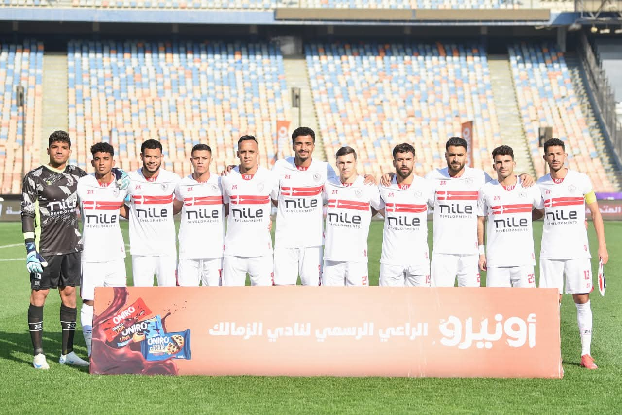 وصول حافلة الزمالك إلى ستاد القاهرة لمواجهة بلاك بولز