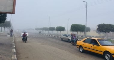 بعد توقعات الأرصاد.. إرشادات هامة لمرتادى الطرق لتجنب حوادث الشبورة الكثيفة