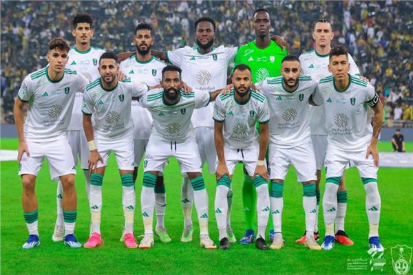 الأهلي يعلن تجديد عقود 3 لاعبين.. تفاصيل