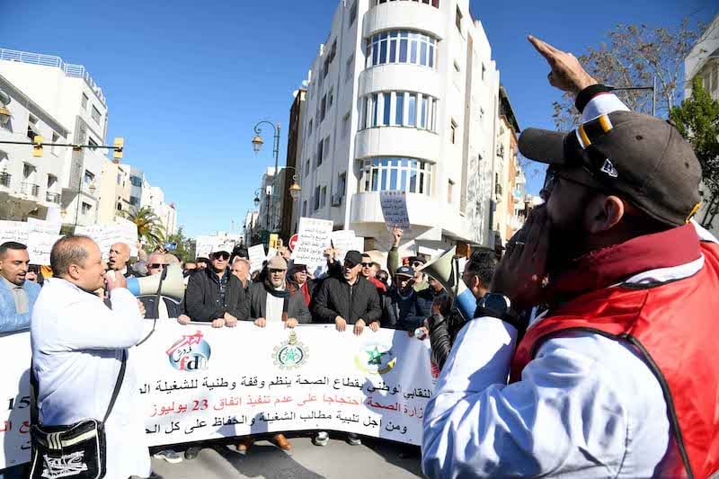 بعد إعلان “تقدم” في تنزيل الاتفاق.. نقابات الصحة تعلق “البرنامج النضالي”