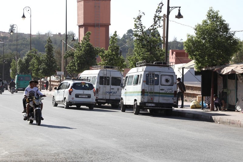 تقنين وتسوية وضعية قطاع النقل السري يجُرّان انتقادات المهنيين في المغرب