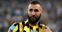 لاعب الاتحاد ضمنهم .. اساطير عالمية بلا بطاقات حمراء