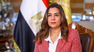 وزيرة التنمية المحلية تعتمد حركة لسكرتيرى العموم والمساعدين.. بالأسماء