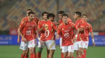 شوبير يكشف: الأهلي يعيد مدافعه الشاب بعد انتهاء الإعارة ويقترب من نجم جديد بديل لوائل جمعة