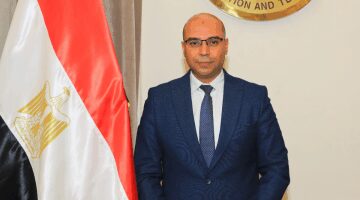 عاجل.. 
                                            متحدث التربية والتعليم يرد على شكاوى أولياء أمور المدارس الرسمية للغات بالجيزة