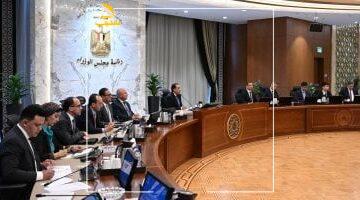 عاجل.. 
                                            رئيس الوزراء يجتمع مع رئيس “جيتور” العالمية لتوطين طرازات السيارات فى مصر
