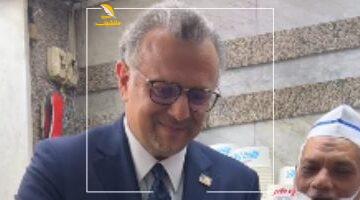 عاجل.. 
                                            دقة وتقلية وبيزود “ورد”.. وجبة كشرى لمستشار ترامب أثناء زيارته للقاهرة.. فيديو