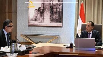 عاجل.. 
                                            وزير التموين: تسليم الكارت الموحد لـ 42 ألف مستحق فى بورسعيد