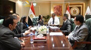 عاجل.. 
                                            وزير الصحة يناقش خطوات تنفيذ تكليفات الرئيس السيسي بزيادة  فصول الحضانات