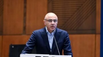 عضو اتحاد الكرة يؤكد أن بناء الكوادر من أهم خطوات المستقبل