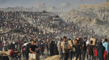 صدمة الإغاثة.. مقتل 30 فلسطينياً بقصف إسرائيلي استهدف نقاط توزيع المساعدات بغزة