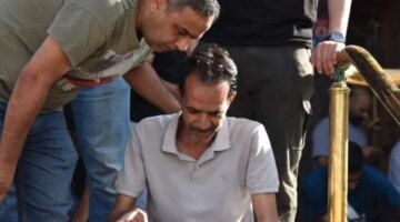 تقدير خاص.. نخبة الحكام السابقين تودع والدة أيمن دجيش