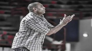 من القاهرة لـ NBA.. المدرب المصري وائل بدر ضمن 21 مدرباً أفريقياً في الدوري الصيفي برعاية NBA.