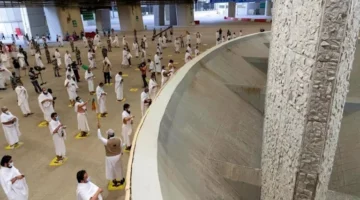 مفاجأة للحجاج.. رئيس بعثة الحج يعلن تفويج حجاج القرعة المتعجلين من منى لمكة المكرمة غدًا