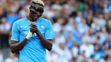 الصفقة اتعقدت.. مفاوضات الهلال السعودي وأوسيمين تتوقف فجأة