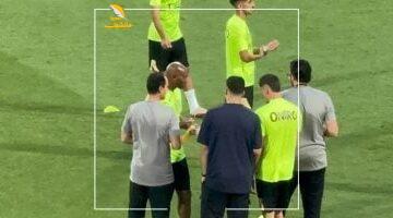 أغرب تحضيرات.. لاعبو الزمالك وبيراميدز “يكسرون صيامهم” قبل انطلاق نهائى كأس مصر.. صور