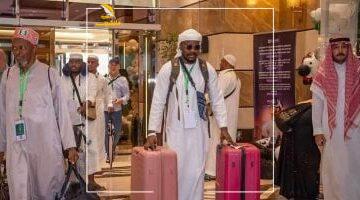لما الشنط تتكلم.. الحجاج المصريون يودعون مكة المكرمة محملين بالهدايا ودفء الحنين.