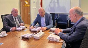 طمن قلبك.. وزير الطيران المدني يؤكد جاهزية المطارات المصرية لأي مستجدات طارئة