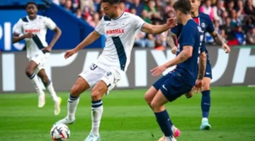 مين كان يصدق؟.. إيقاف كوكا في الدوري الفرنسي بسبب إخفائه شعار المثلية