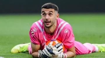 الجون اتقلب! .. برشلونة يدفع 25 مليون يورو لضم جارسيا ويثير أزمة في حراسة المرمى