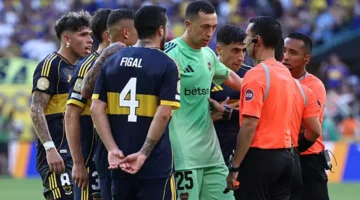لأول مرة في التاريخ.. 3 بطاقات حمراء بموقعة بنفيكا وبوكا جونيورز بكأس العالم للأندية