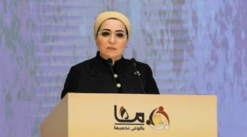 بقلب أم.. السيدة انتصار السيسي توجه رسالة مؤثرة لأسرة البطل خالد شوقي وتؤكد: تضحيته ستظل خالدة في ذاكرة الوطن.