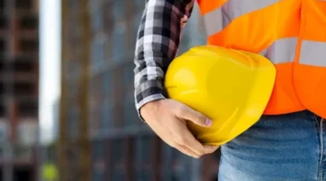 أوعى تعملها تاني.. 7 أفعال تعرضك لجزاءات تأديبية في الشغل.. أبرزها خصم راتبك بقانون العمل