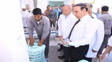 اطمن على عيشك.. محافظ القاهرة يؤكد اهتمام الدولة بتأمين رغيف الخبز للمواطنين