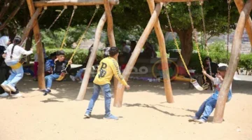 مش هتصدق عينك.. إقبال غير مسبوق من المصريين على حديقة الأزهر في ثاني أيام عيد الأضحى