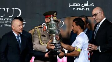 خلاص يا شيفو..! أسطورة الزمالك محمد عبدالشافي يودع قلعة حلمي زامورا في مشهد مؤثر بعد الاعتزال