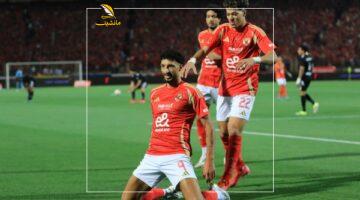 إيه اللي بيحصل؟.. إعلامي كبير: وسام أبو علي أفضل من جراديشار.. ويرشح عمرو ناصر نجم الزمالك القادم