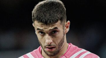 برشلونة بيخلص.. ويعلن تعاقده مع الحارس جوان جارسيا رسمياً