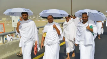 روحانيات تانية.. الحجاج على جبل عرفات يلبون نداء لبيك اللهم لبيك في لحظات لا توصف من السمو الروحي