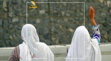 أعظم مشهد إيماني.. شاهد لحظات رمي حجاج بيت الله الحرام للجمرات الثلاث في أول أيام التشريق (فيديو)
