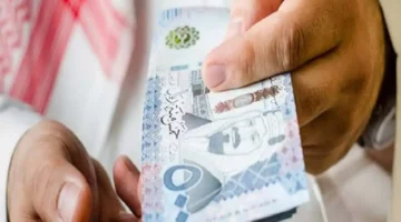 موعد صرف معاشات السعودية أبريل 2025 2 1 1.webp