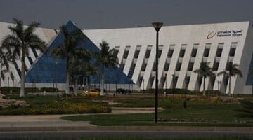 رسميًا.. وزارة الاتصالات تدفع بتسريع التحول الرقمي والذكاء الاصطناعي في الخدمات الحكومية