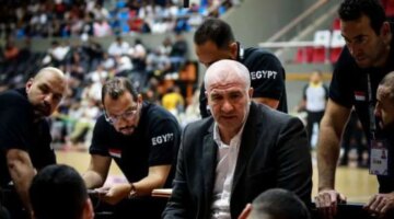 مدربون سابقون.. الكرداني يمثل منتخب بلاده كلاعب ومدرب في بطولة الأفروباسكت