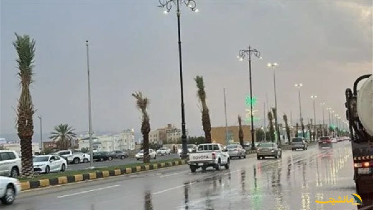 أمطار غزيرة تضرب أجزاءً من السعودية..  تحذيرات من استمرار تقلبات الطقس