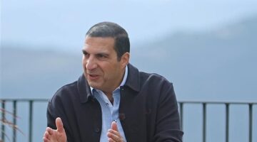 أول موقع تفاعلي من نوعه.. عمرو خالد يطلق منصة ذكاء اصطناعي للرد على أسئلتك الدينية والاجتماعية