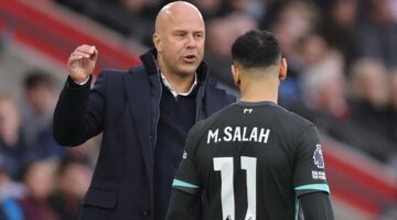 قرار مثير.. هل ينهي سلوت أزمة محمد صلاح مع ليفربول؟