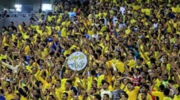قرار الرحيل يُطالب به الآلاف.. مشهد جماهيري حاشد في الإسماعيلية ضد مجلس الإدارة (فيديو)
