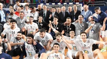 دعم رسمي.. محافظ القاهرة ووزير الرياضة يُهنئان منتخب اليد بالوصول لربع نهائي بطولة العالم