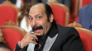 ظهور نادر لمحمد ثروت.. يسخر من “ياسمين تخلي الحجر يلين” بعد القبض عليها