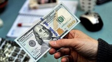 قفزة جديدة.. سعر الدولار اليوم بالبنك المركزي المصري يُسجل 48.25 جنيه للشراء