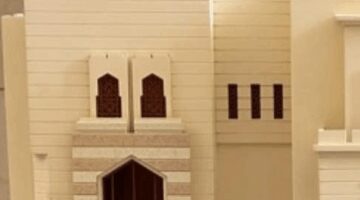 رسميًا من دار الإفتاء.. حكم رفع اليدين بالدعاء في خطبة الجمعة وحكم صلاة المرأة عند زيادة مدة الحيض