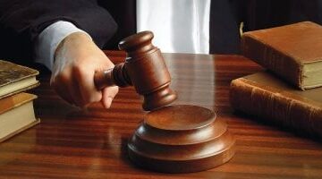قرار المحكمة المنتظر.. هل يُسمح بإيقاف الدعوى القضائية بعد رفعها؟
