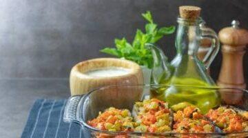 جددي مطبخك.. طريقة عمل طاجن الباذنجان بالجبنة البيضاء والنعناع