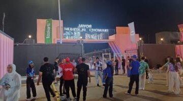 جمهور غفير يتوافد على حفل تامر عاشور في مهرجان العلمين الجديدة